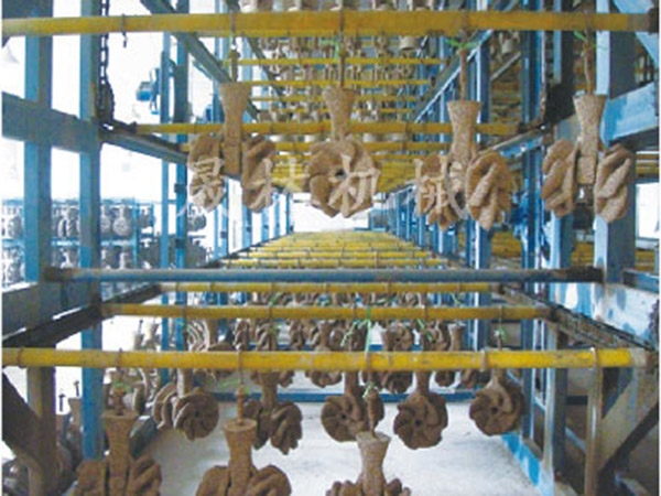 精密鑄鋼自動(dòng)掛漿、淋砂線